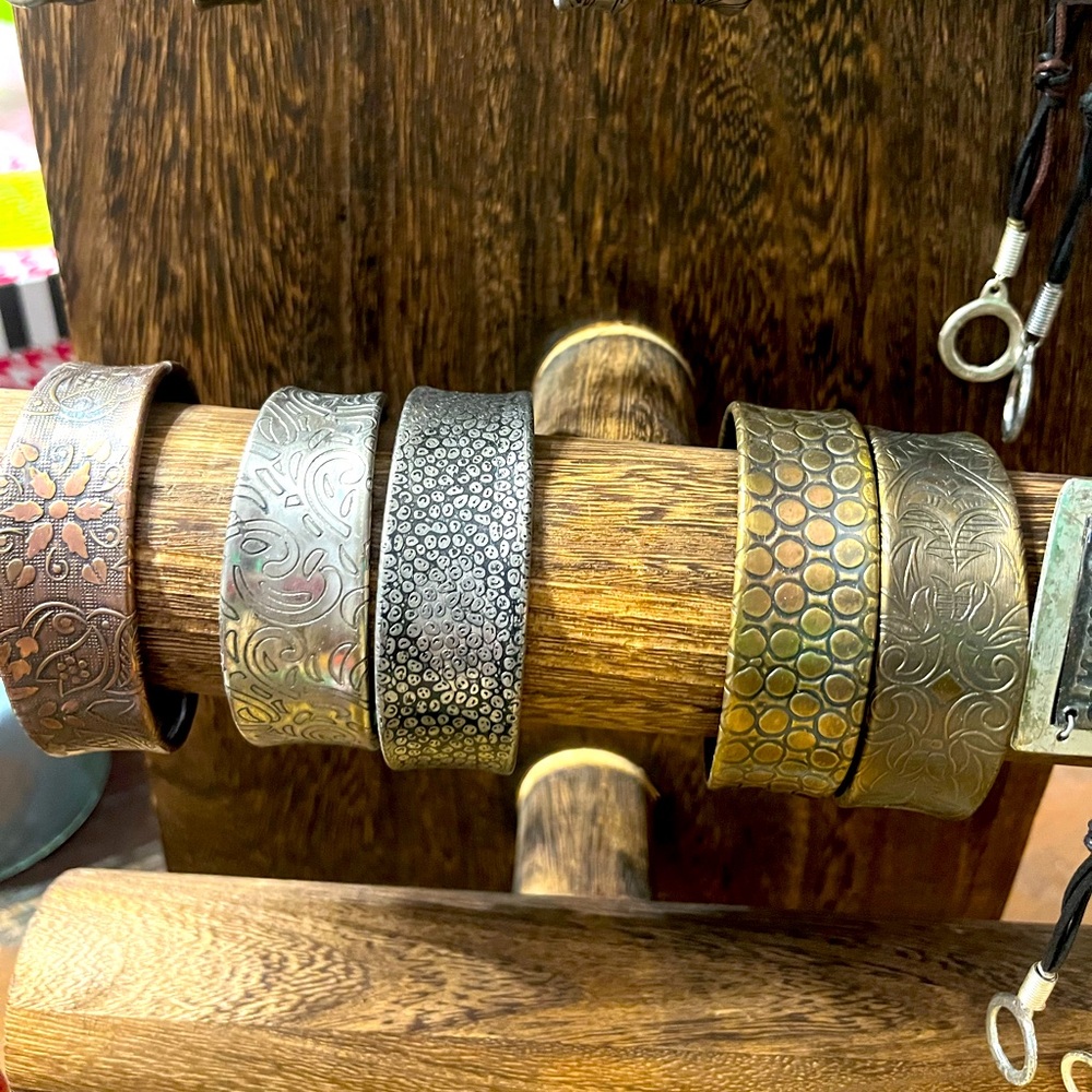 Anju Cuff Bracelets